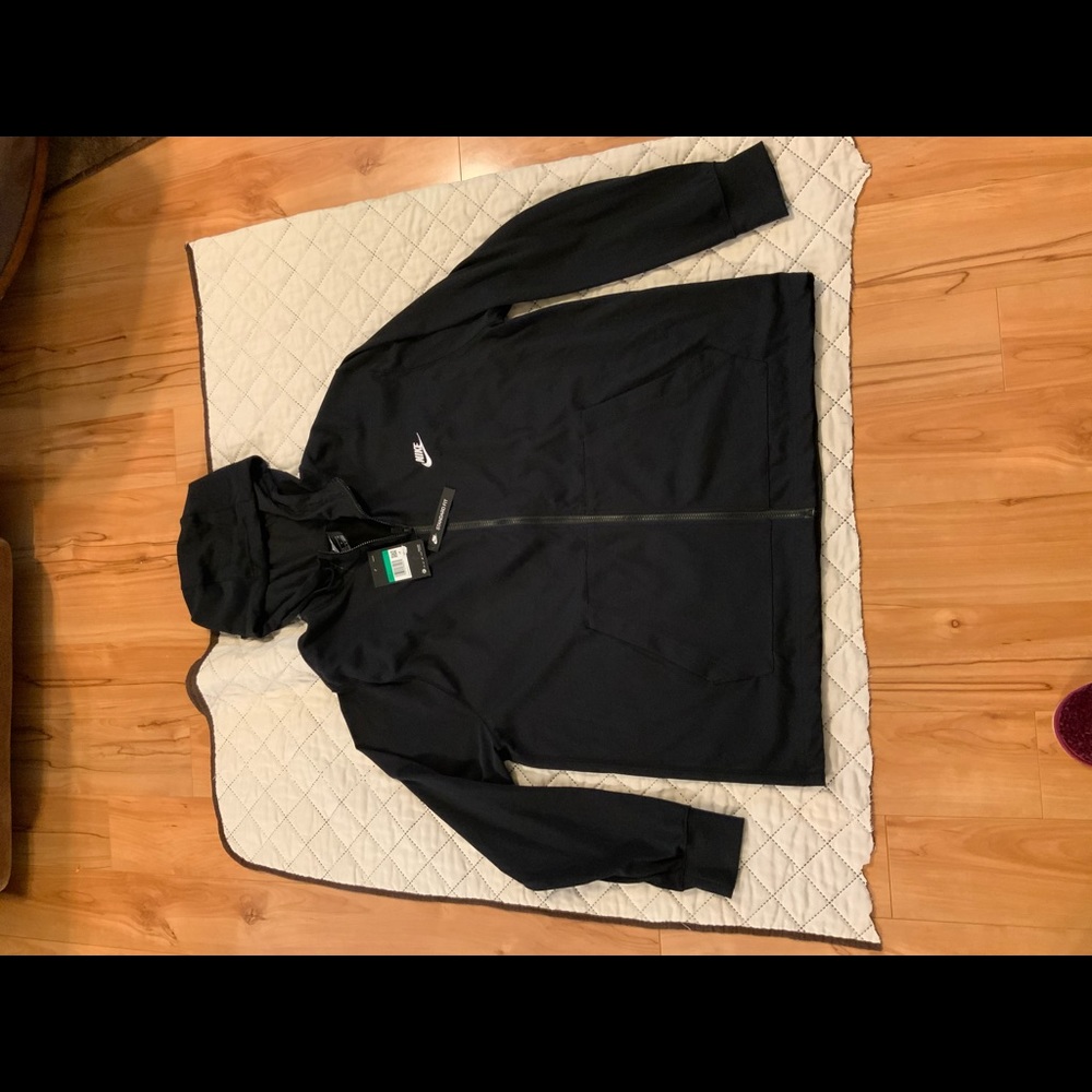 Nike Hoodie, black, standard fit, NWT